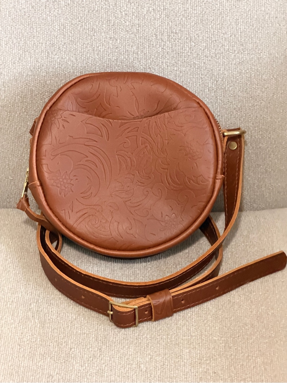 New Portland Leather Goods Almost Perfect Circle Crossbody bag in Meadow